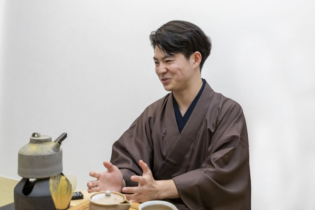 茶を通して日本文化の価値を世界に発信する|岩本宗涼氏インタビュー B-OWND（ビーオウンド）